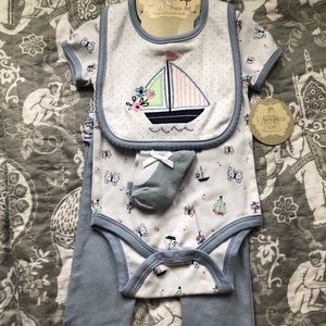 Kyle and Deena 4 piece set